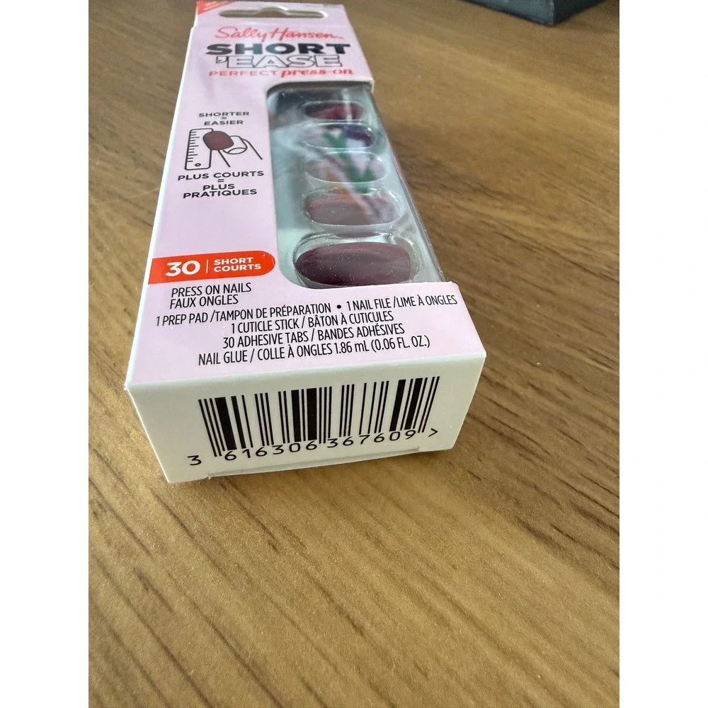 Sally Hansen Short Ease Press On Nails Short Queen‎ Burgundy Red OV171 30 Count